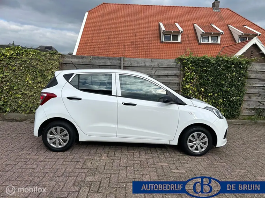 Hyundai i10 3