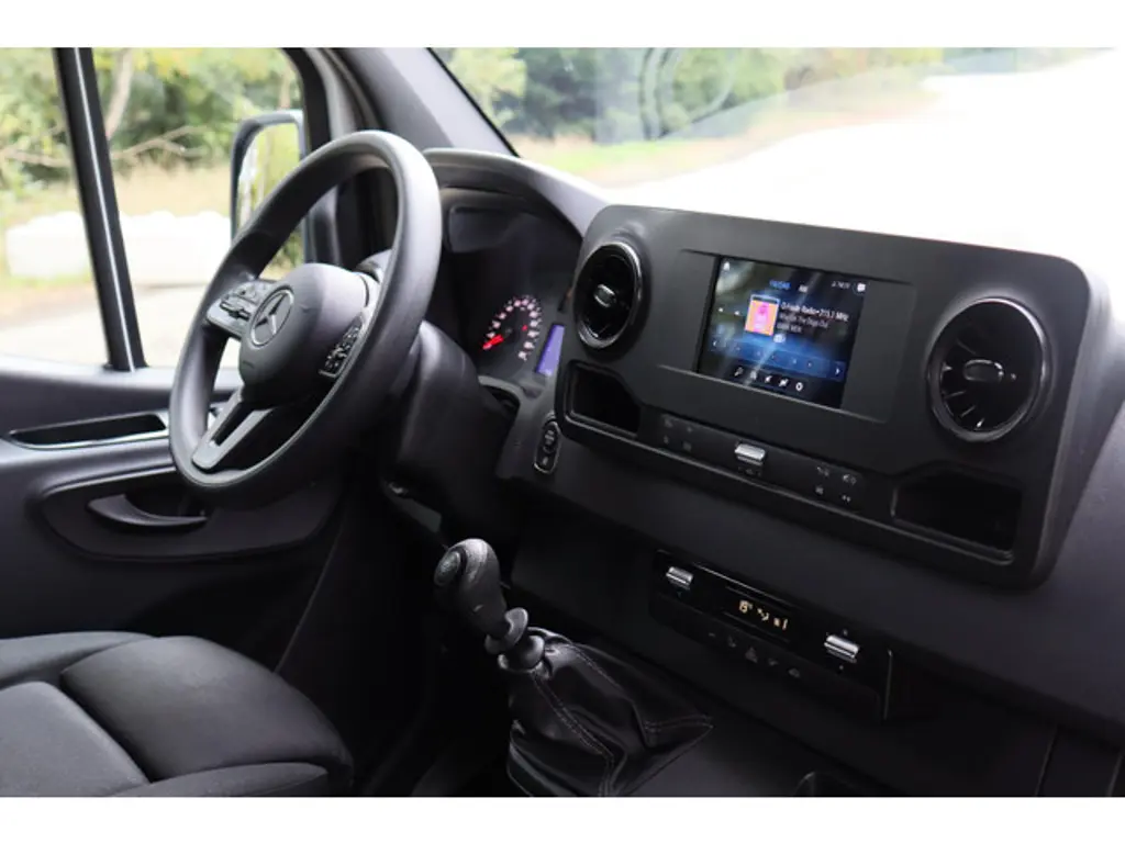 Mercedes-Benz Sprinter 3