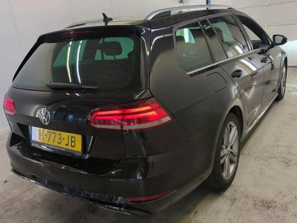 Volkswagen Golf 2