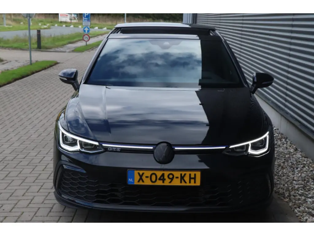 Volkswagen Golf 2