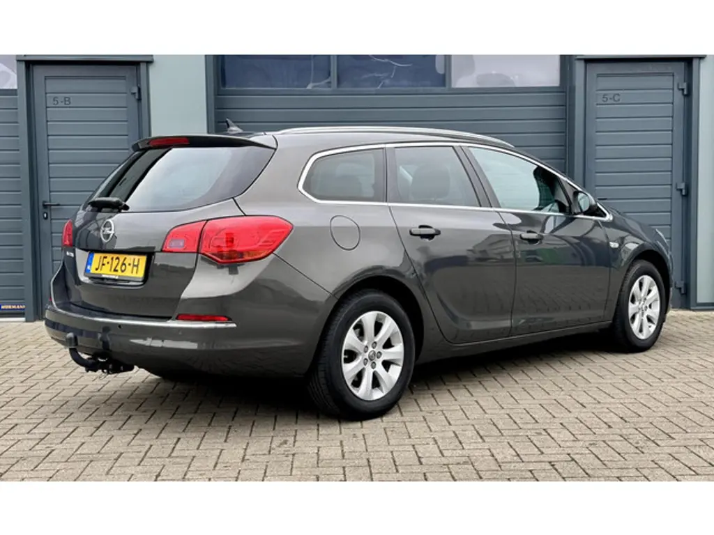 Opel Astra 2