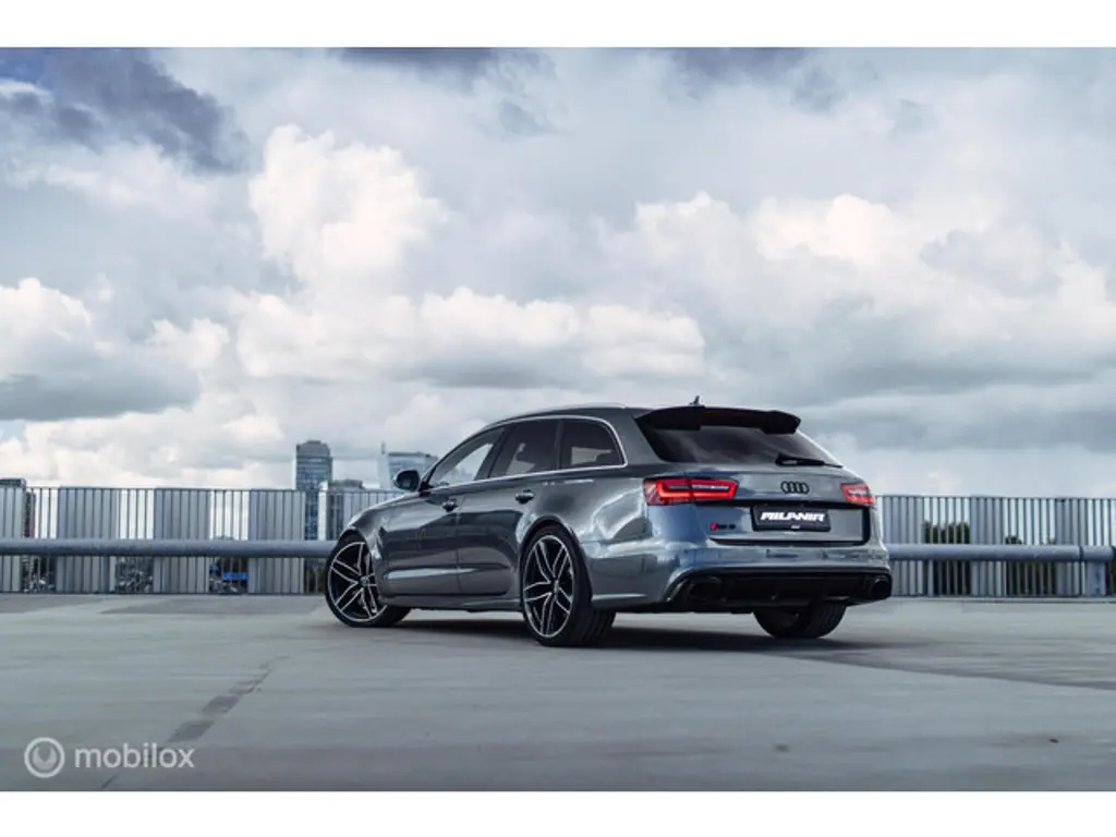 Audi RS6 2