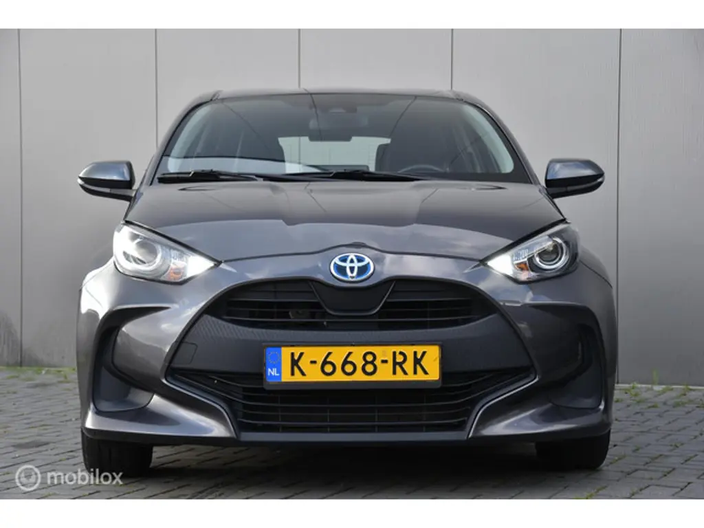 Toyota Yaris 2