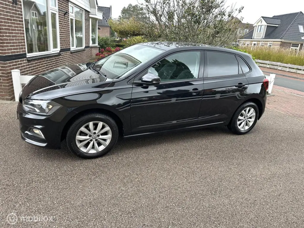 Volkswagen Polo 2