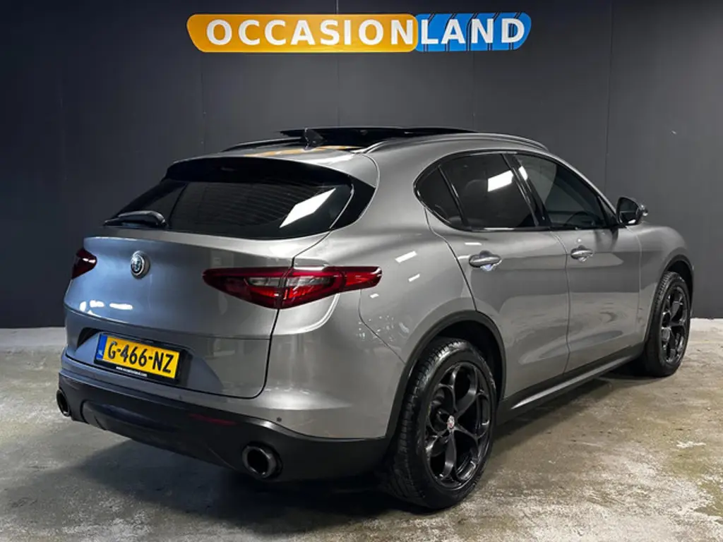 Alfa Romeo Stelvio 2