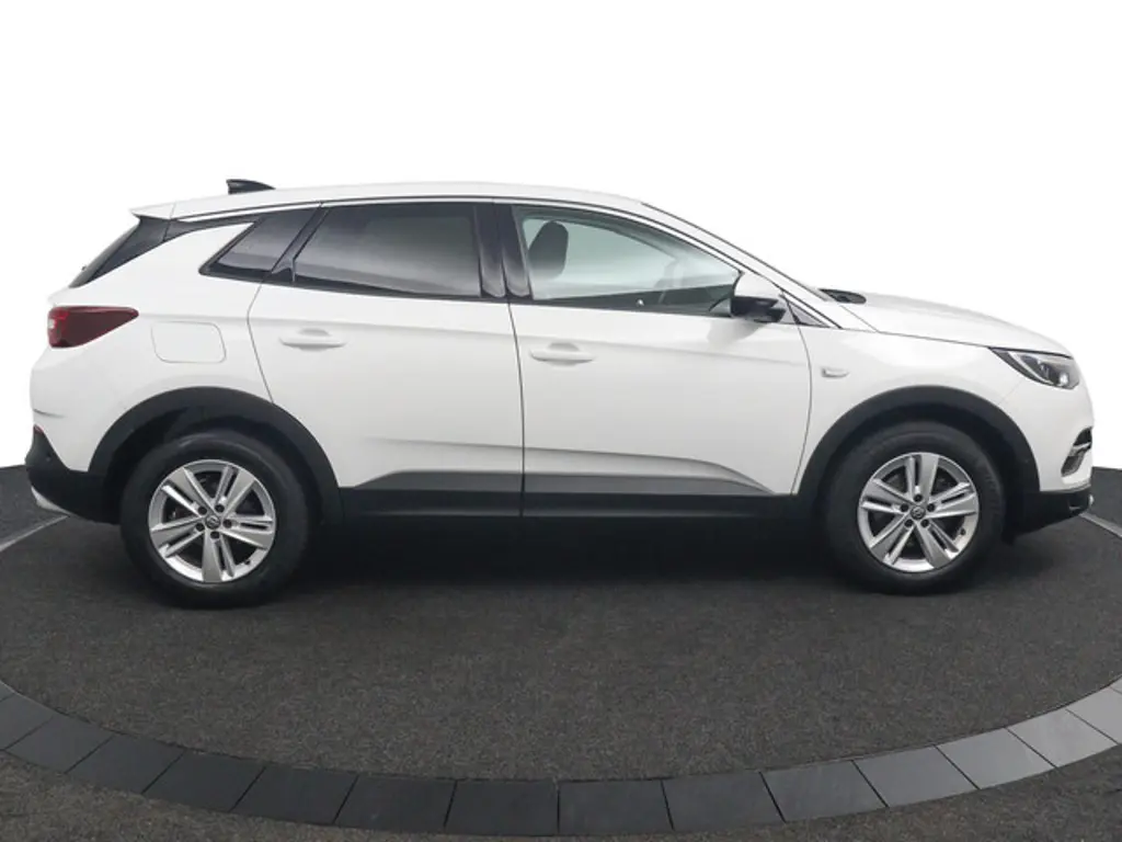 Opel Grandland X 2