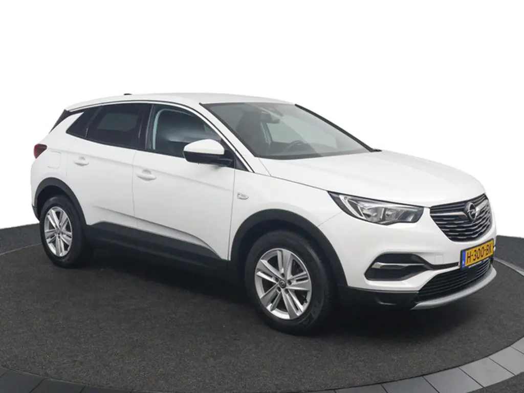 Opel Grandland X 3