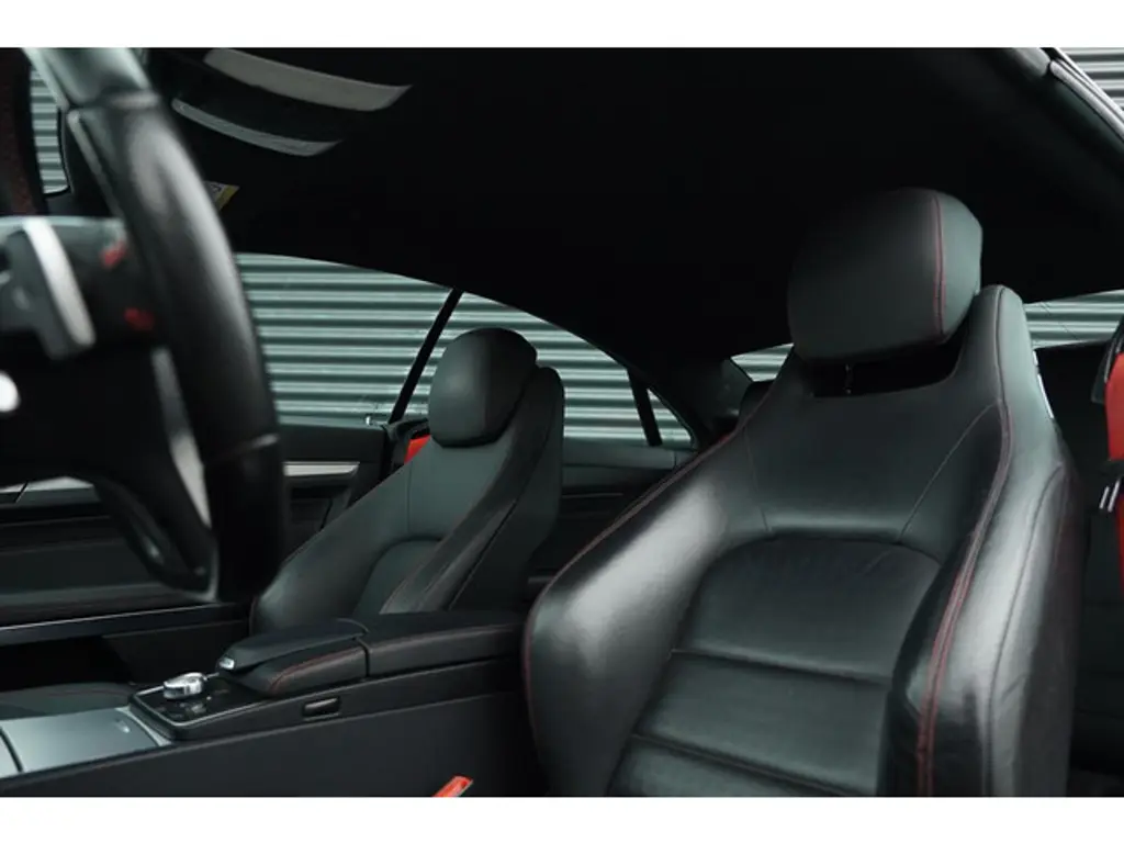 Mercedes-Benz E-Klasse 2