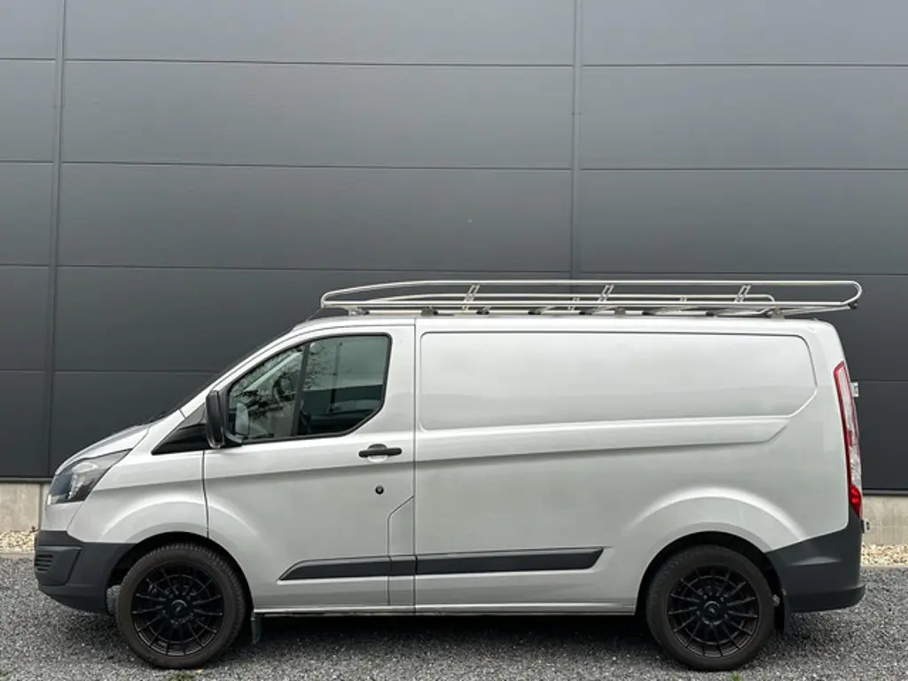 Ford Transit Custom 3