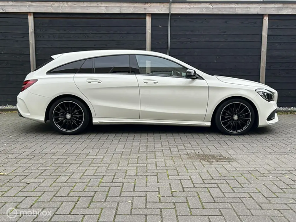 Mercedes-Benz CLA 3