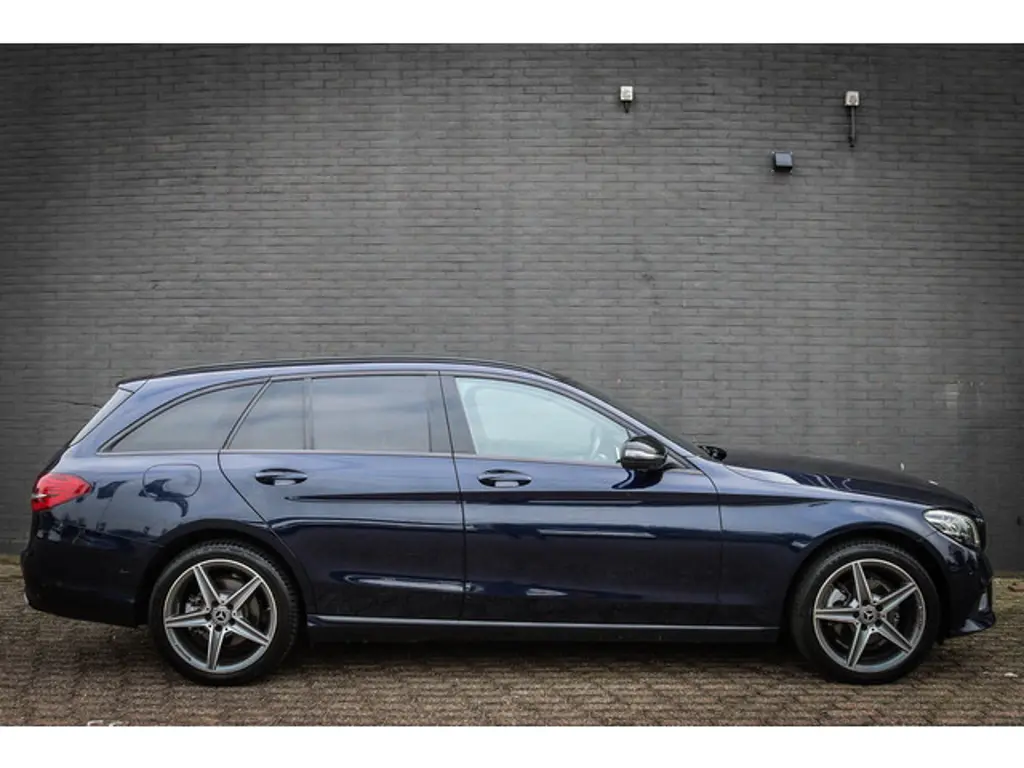 Mercedes-Benz C-Klasse 2