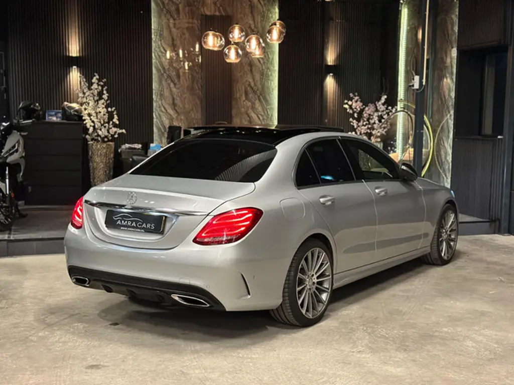 Mercedes-Benz C-Klasse 2