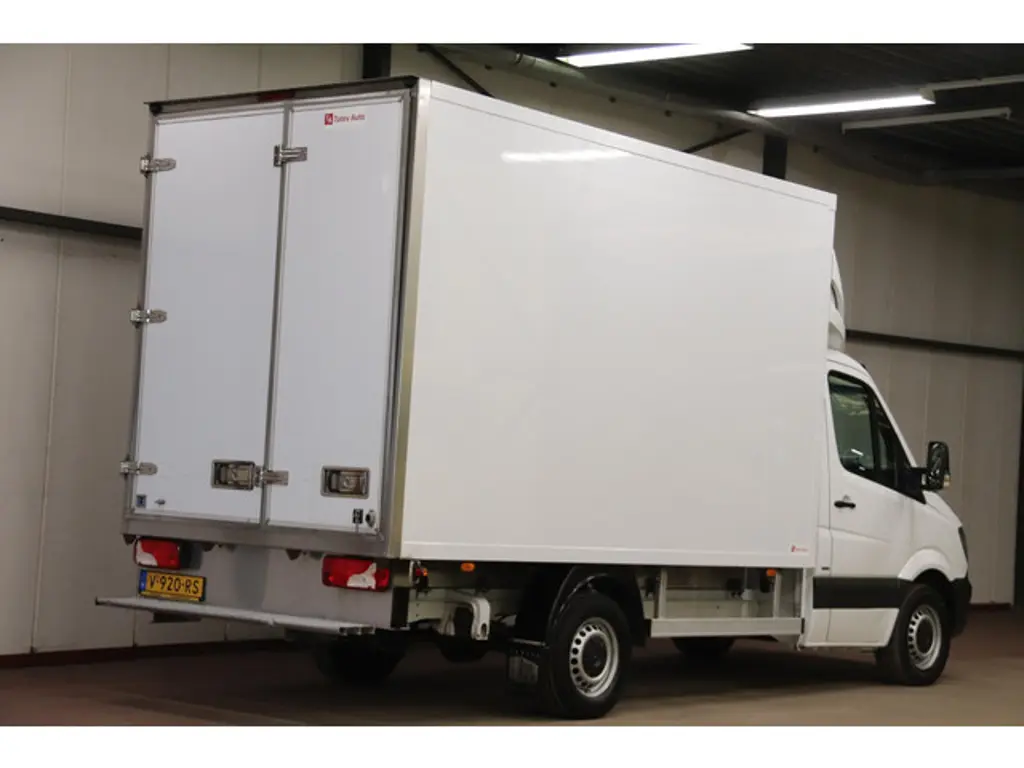 Mercedes-Benz Sprinter 2