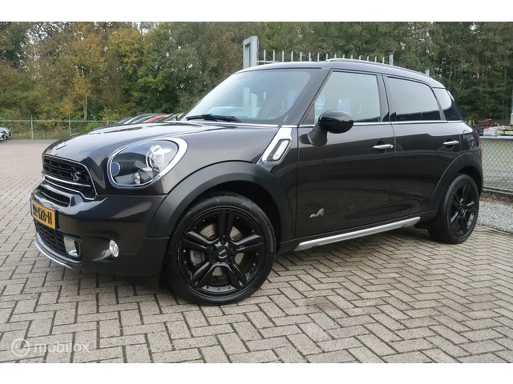 MINI Countryman 2