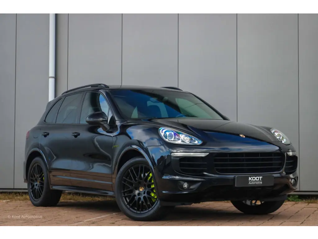 Porsche Cayenne 2