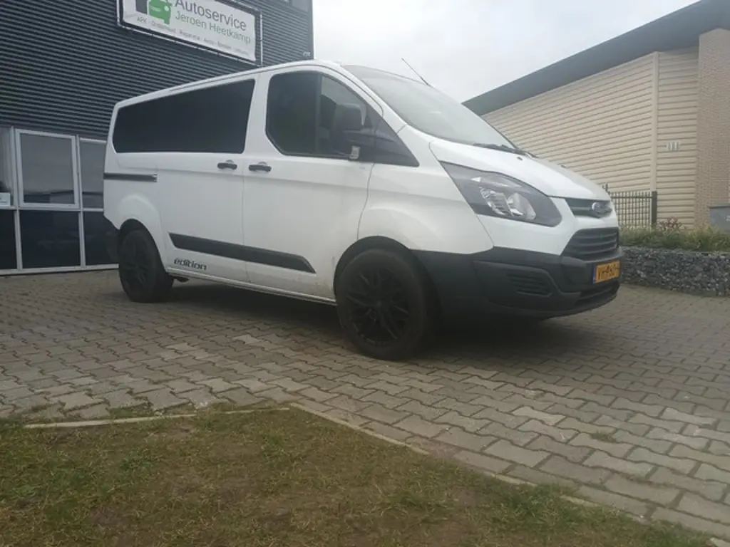 Ford Transit Custom 2