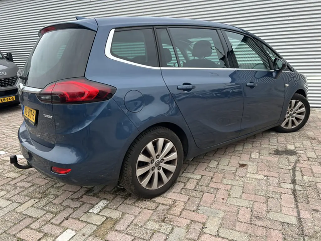 Opel Zafira 2