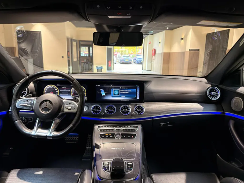 Mercedes-Benz E-Klasse 3