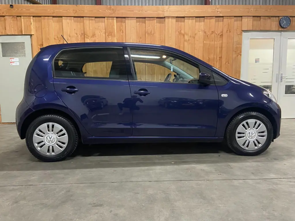 Volkswagen up! 3