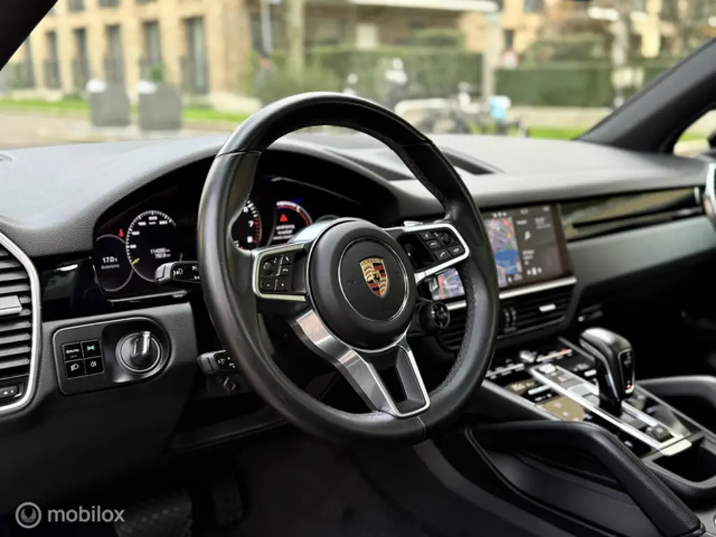 Porsche Cayenne 3