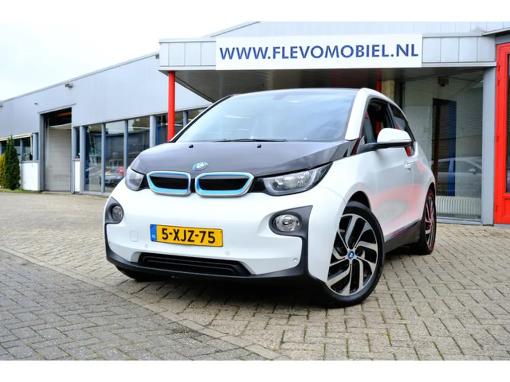 BMW i3