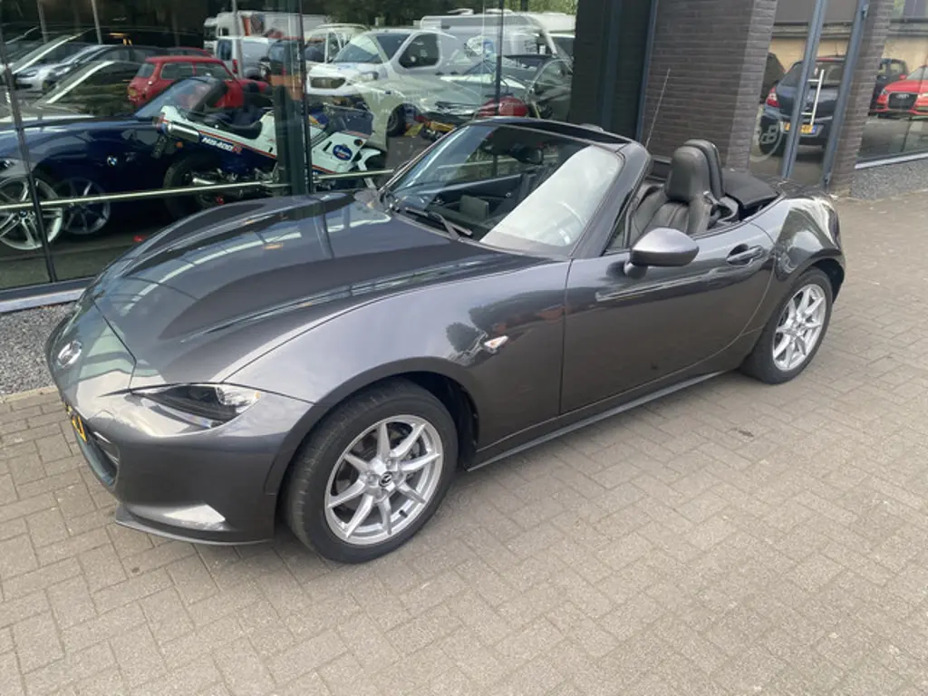 Mazda MX-5 2