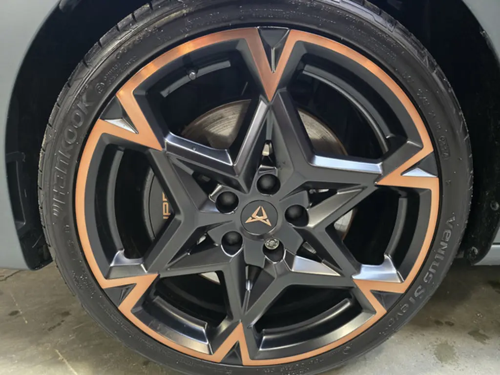 CUPRA Leon Sportstourer 2