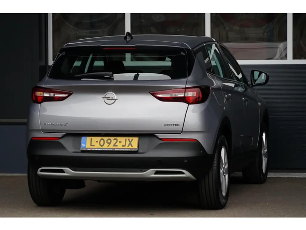 Opel Grandland X 2