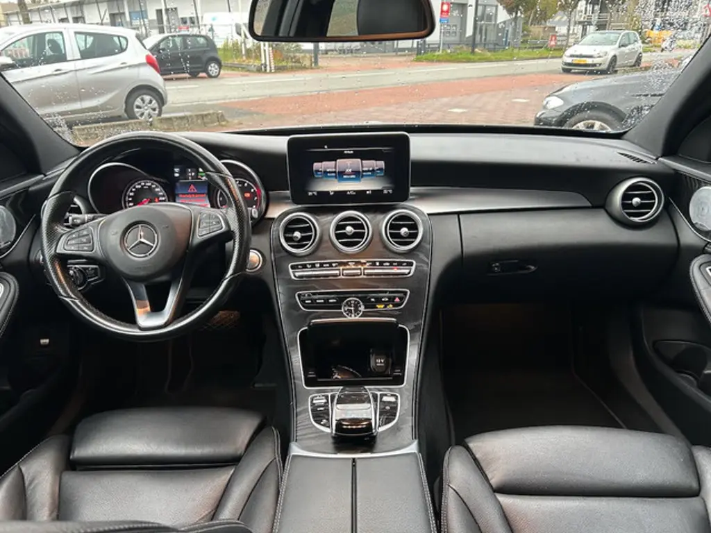 Mercedes-Benz C-Klasse 2