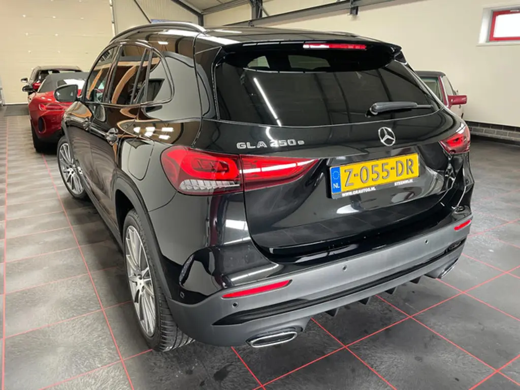 Mercedes-Benz GLA 2