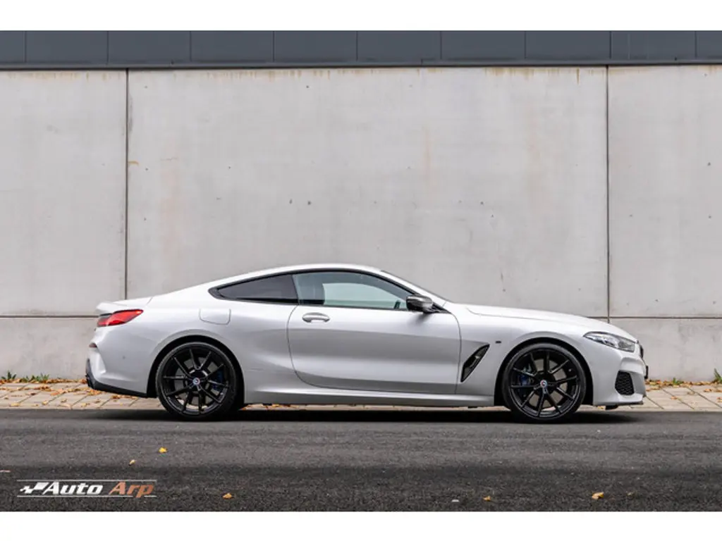 BMW 8 Serie 2