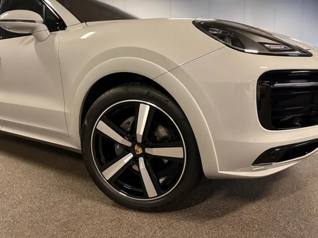 Porsche Cayenne 3