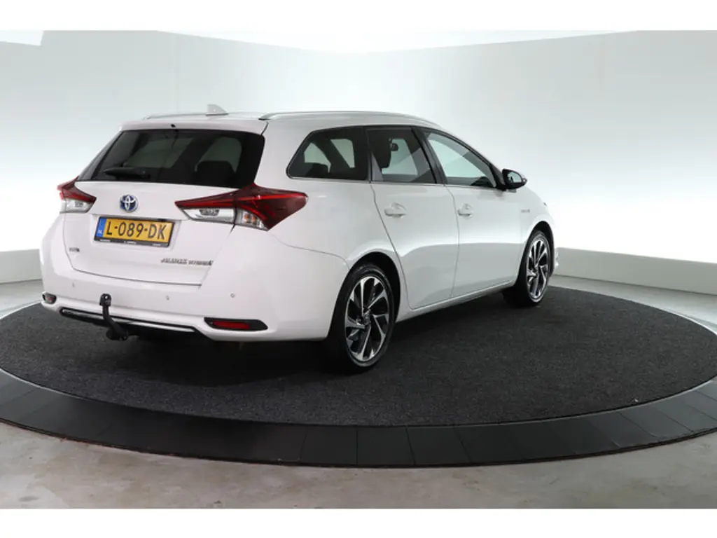 Toyota Auris 2