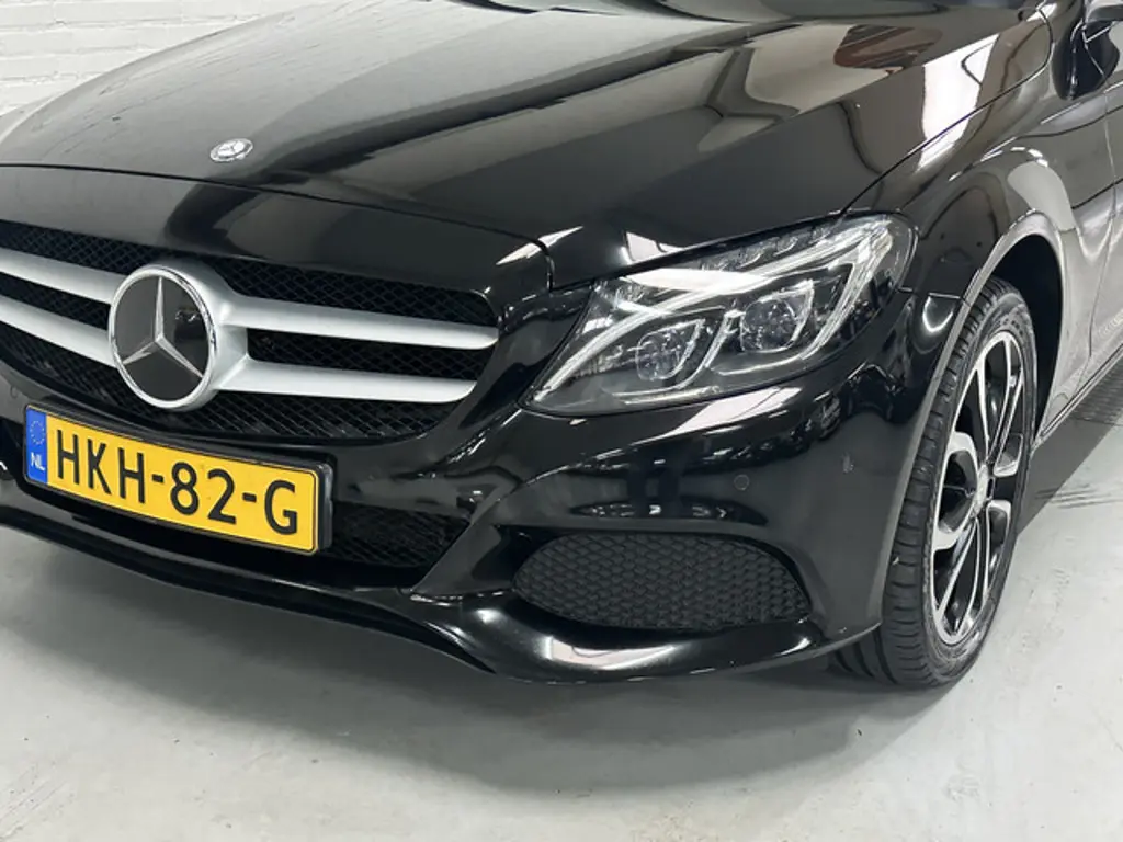 Mercedes-Benz C-Klasse 2