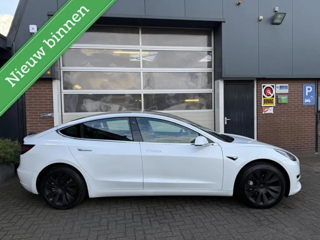 Tesla Model 3 3