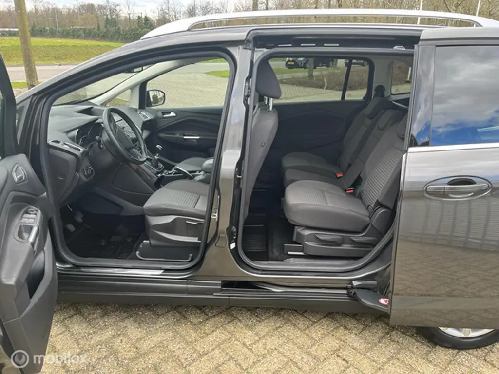 Ford Grand C-Max 3