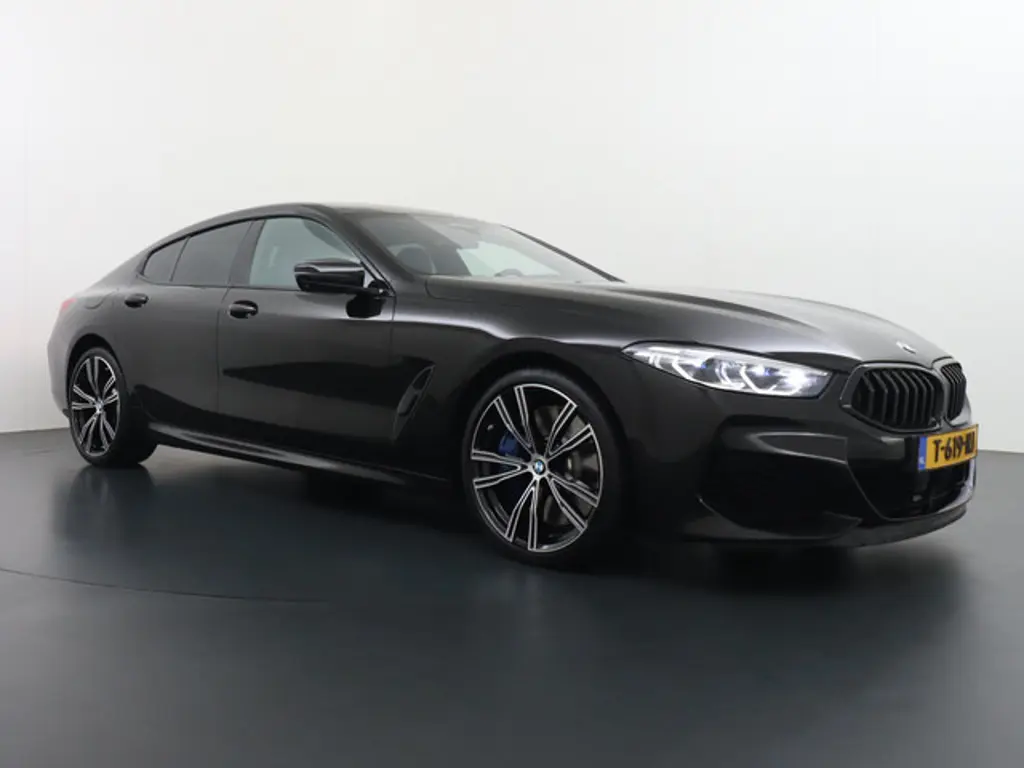 BMW 8 Serie 2