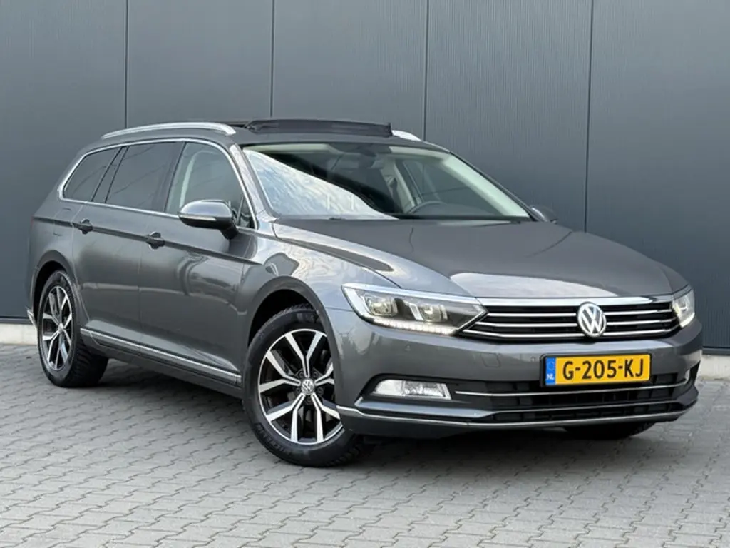 Volkswagen Passat 2