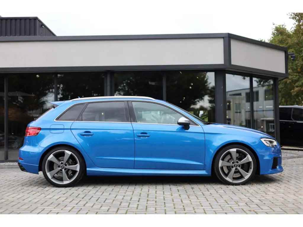 Audi RS3 3