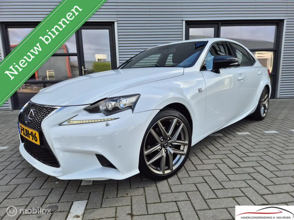 Lexus IS 3