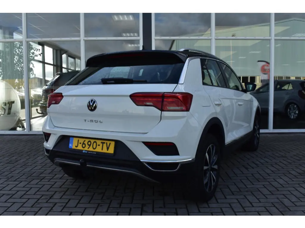 Volkswagen T-Roc 3