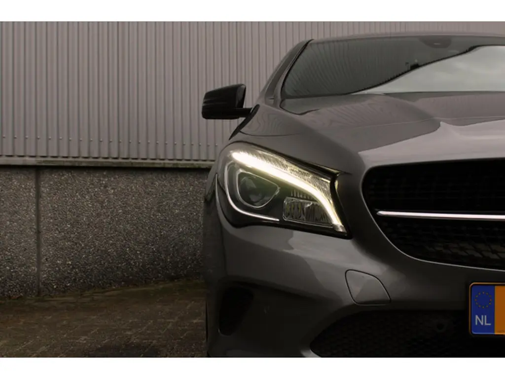 Mercedes-Benz CLA 3