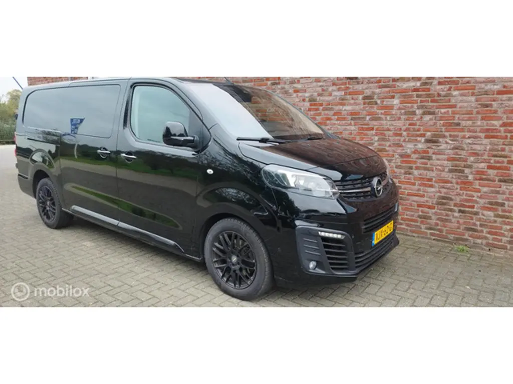 Opel Vivaro 2