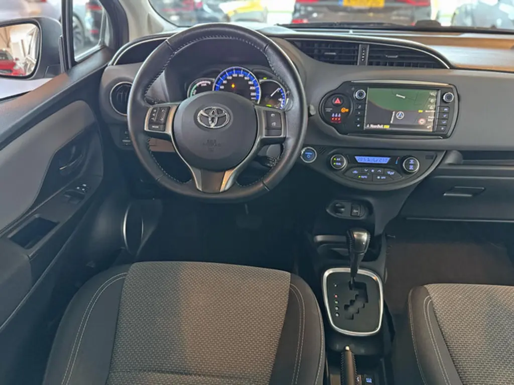 Toyota Yaris 2