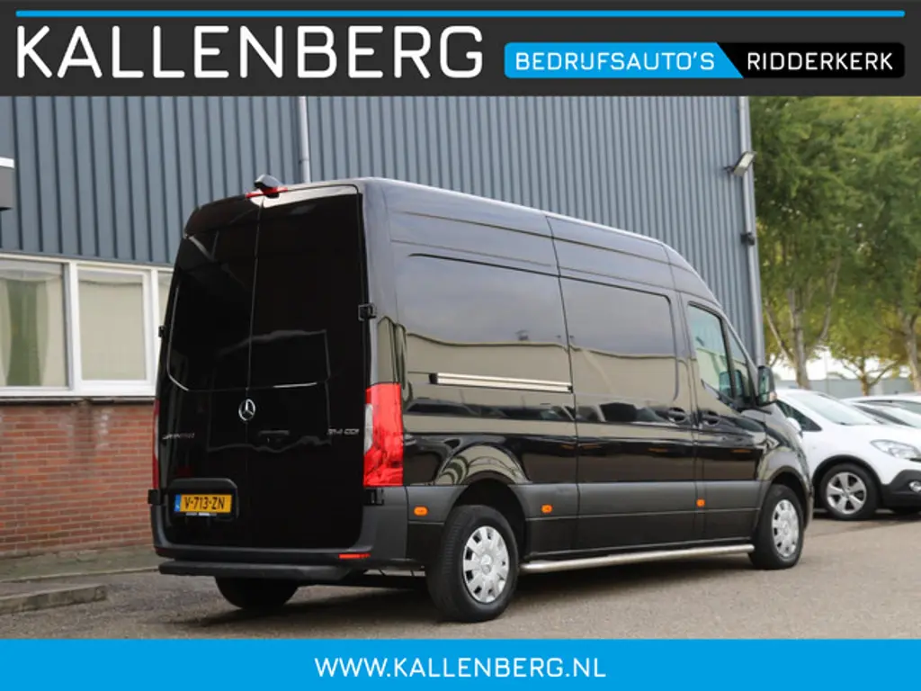 Mercedes-Benz Sprinter 2