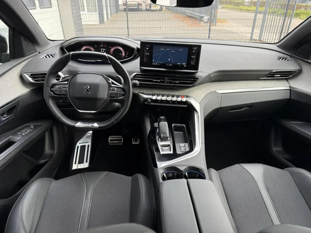 Peugeot 5008 2