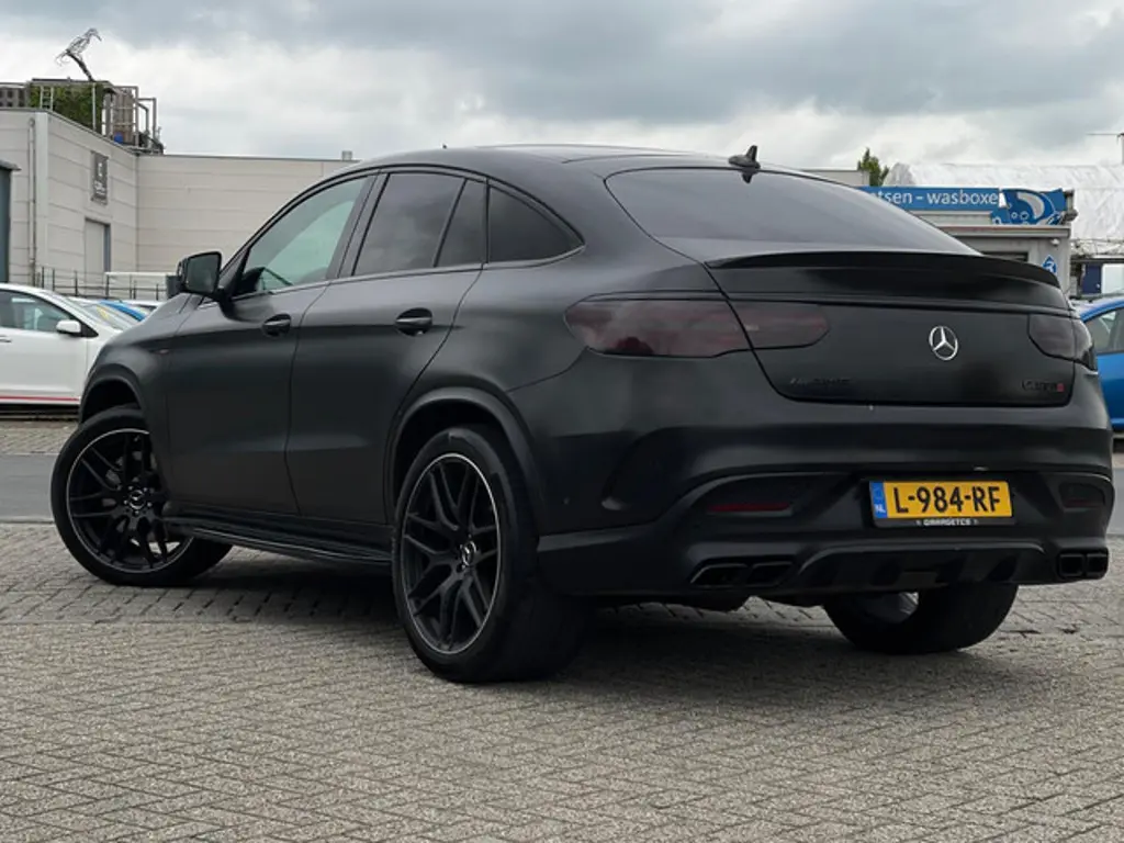 Mercedes-Benz GLE 2