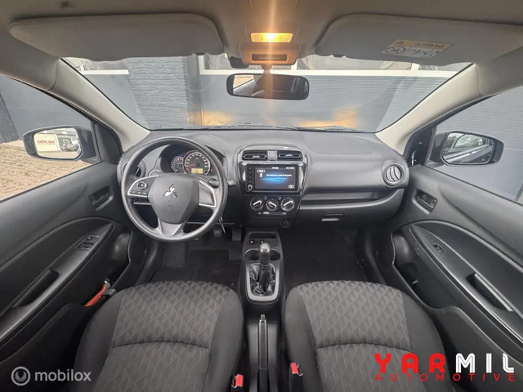 Mitsubishi Space Star 2