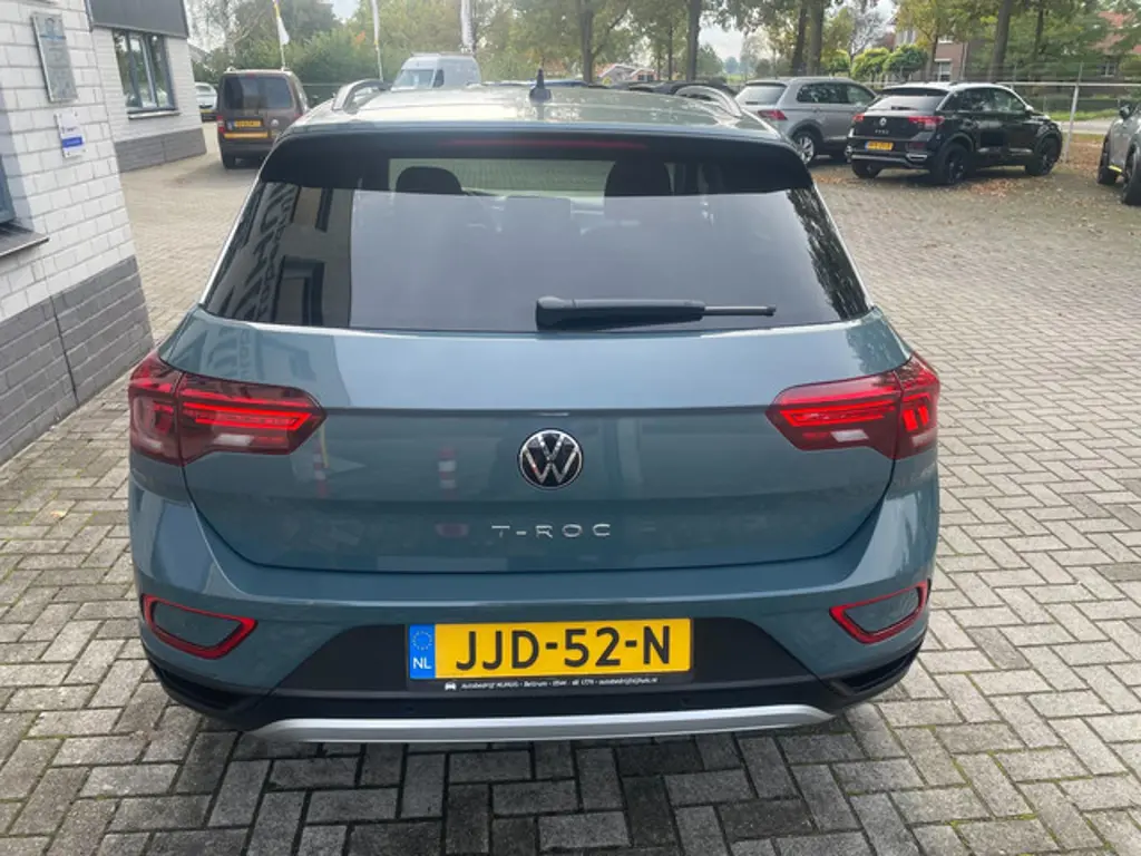 Volkswagen T-Roc 3