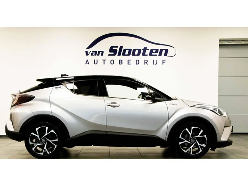 Toyota C-HR 2
